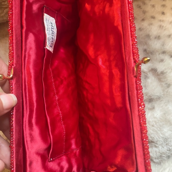 Vintage 1950s/60s Red Beaded Clutch Purse
- Made in Belgium for Lazarus - Picture 4 of 9
